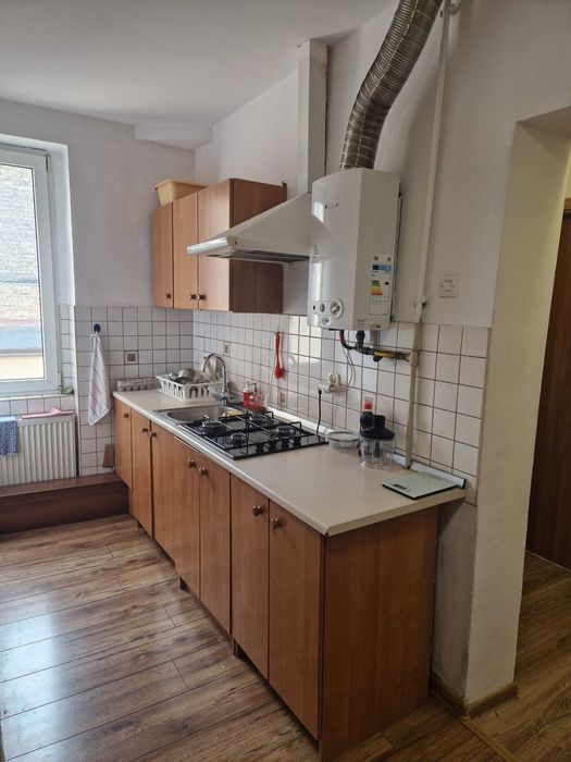Pokój dla studentki w mieszkaniu dwupokojowym