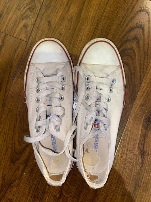 Białe trampki Converse