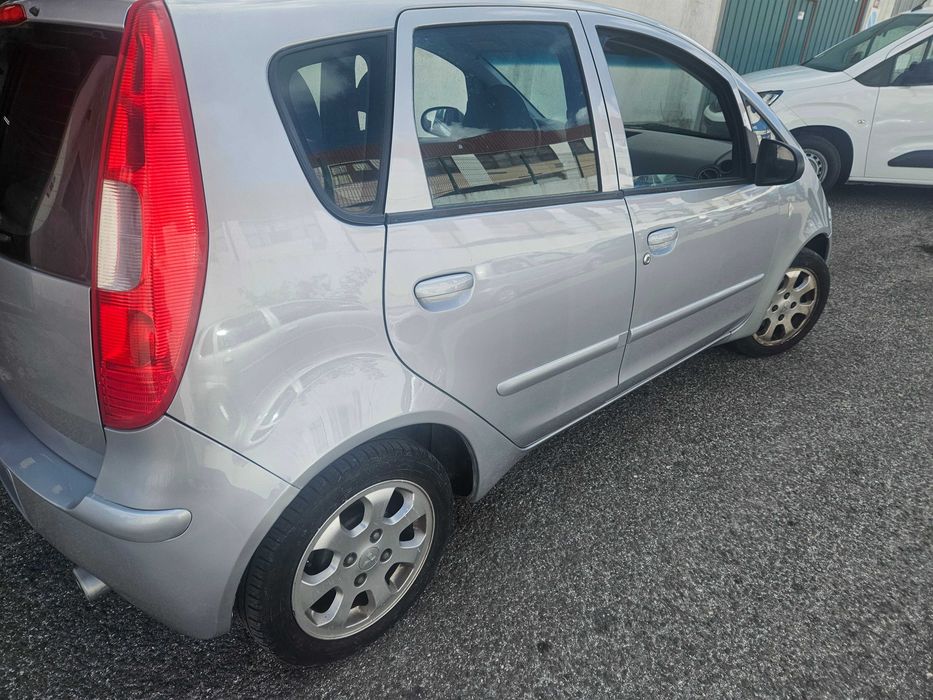 MITSUBISCHI COLT 1.3 AR Condicionado foto 3