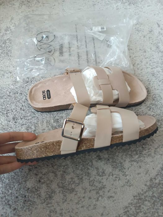 Nowe klapki ASOS 42/43 na korku,beżowe
