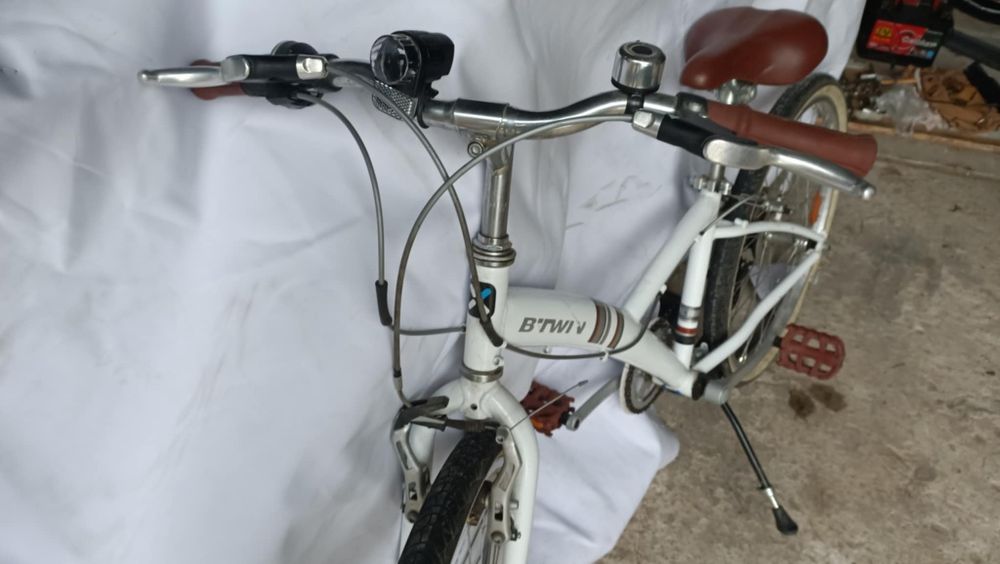 Rower  trekkingowy BTWIN