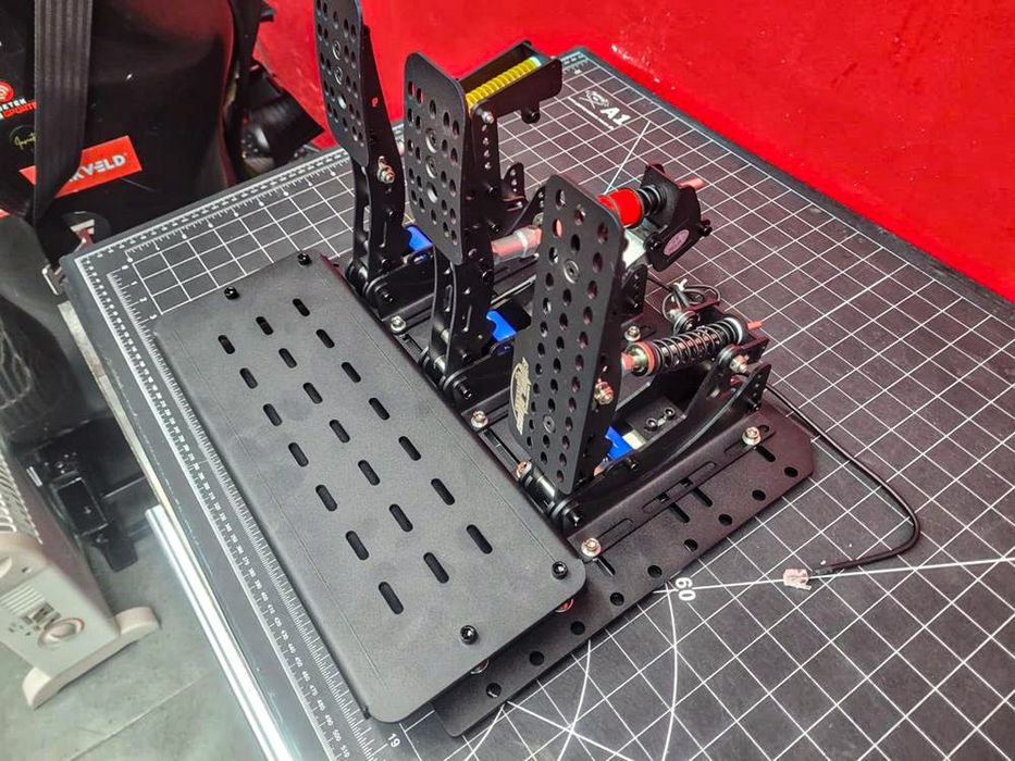 SimRuito Sim Racing Pedały Kokpit Metal PC 200 kg Ogniwo ładunkowe DE.