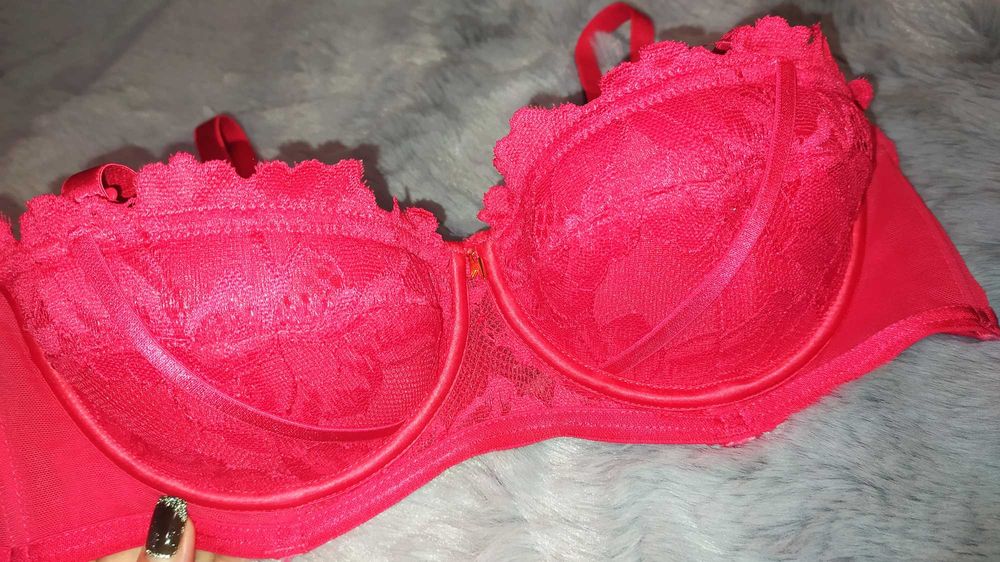 Бюстгальтер червоний Boohoo 75А новий