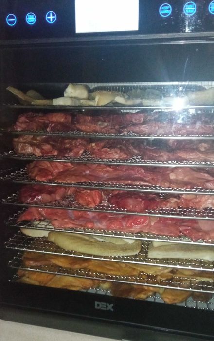 Смаколики для собак і кішок