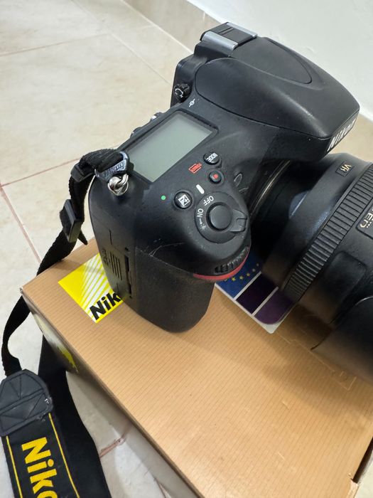 Nikon D800 DSLR Camera Body + Original Box