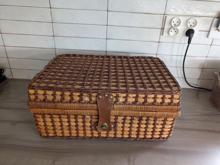 Kosz piknikowy z akcesoriami