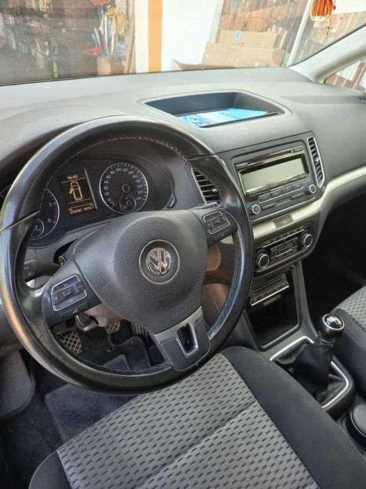 Volkswagen Sharan — fotografia 5
