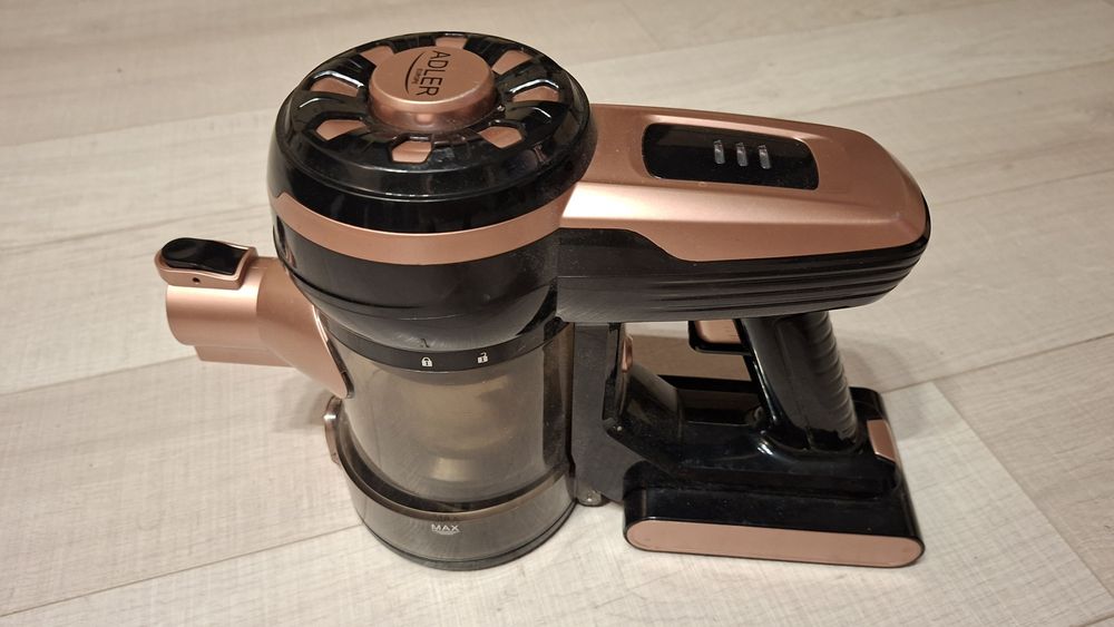 Odkurzacz pionowy Adler AD7044