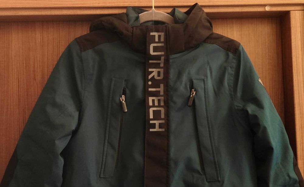 Kurtka ocieplana wodoodporna z kapturem Raintex C&A granat na jesień