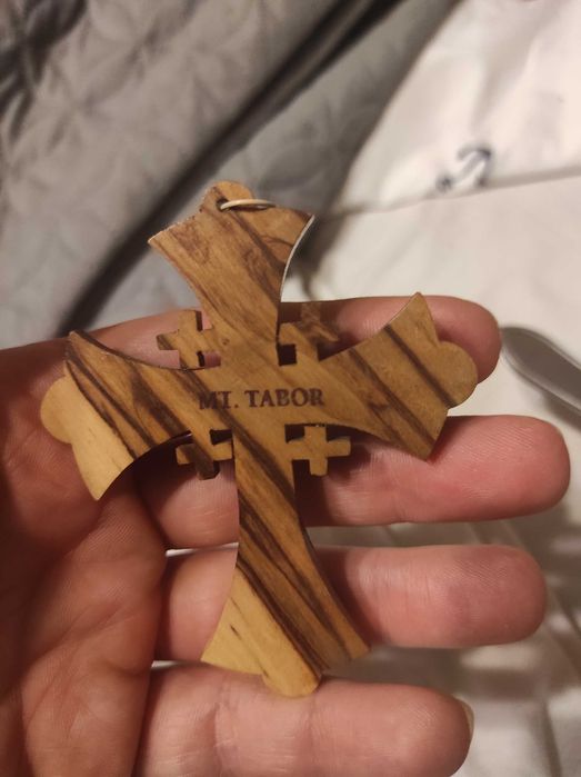 Krzyż drewniany z góry Tabor - pamiątka z Ziemi Świętej