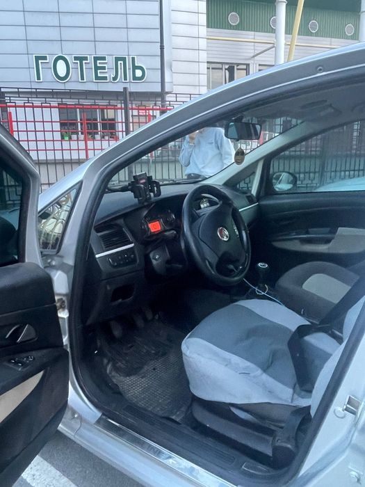 Продам Fiat Linea 1.4 t-jet