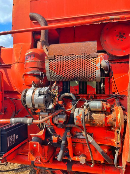 Комбайн зернозбиральний Deutz-Fahr M-600