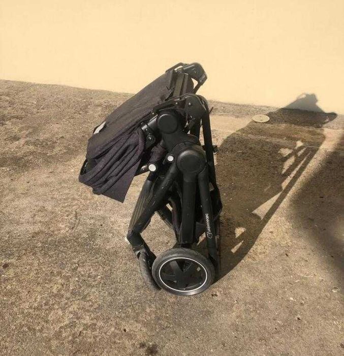 Carrinho de Bebé Bébé Confort com Ovo – Prático e Completo