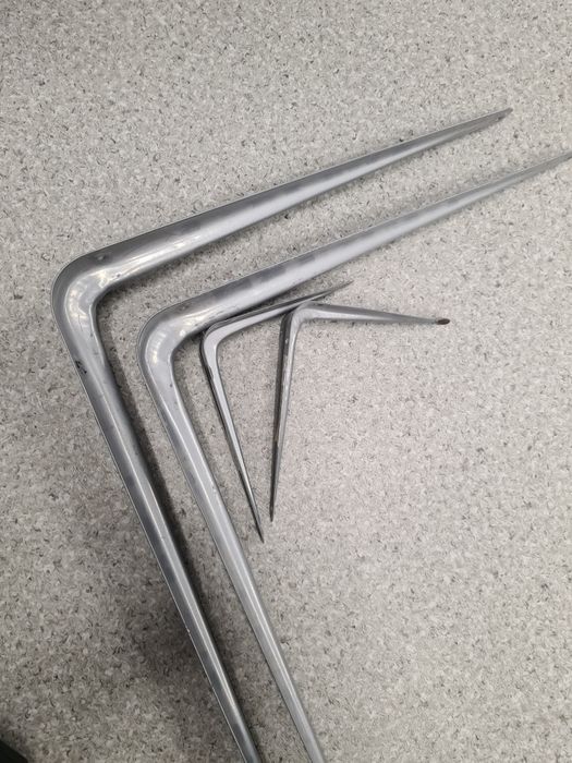 4 podpórki do półek, aluminiowe