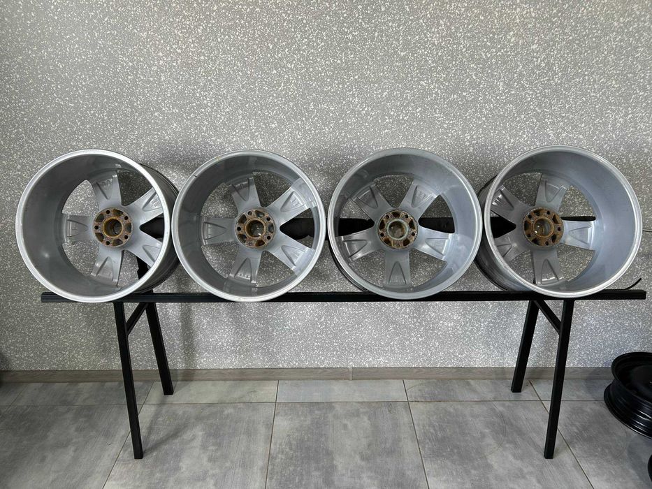 Диски BMW 5/120 R19 8,5J ET35 Dia 72.6