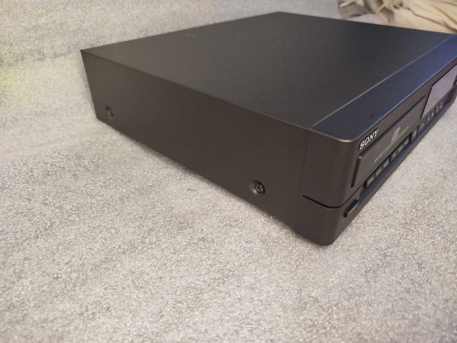 Element wieży SONY odtwarzacz CDP-M12