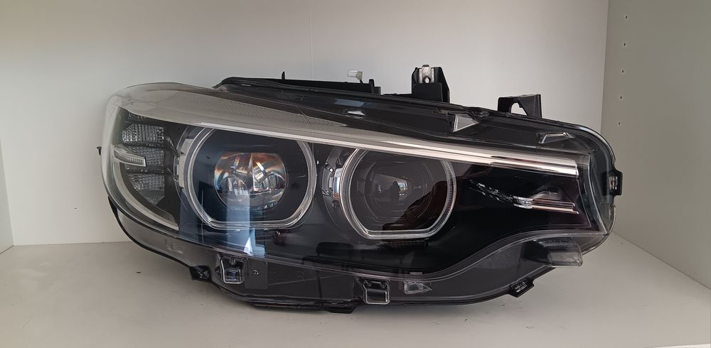 Farol BMW 4/M4/M3 LCI Full LED 2017-2020 direito