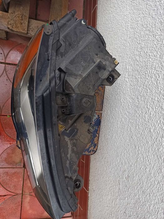 Lampa prawy przód audi a3 8v sedan usa