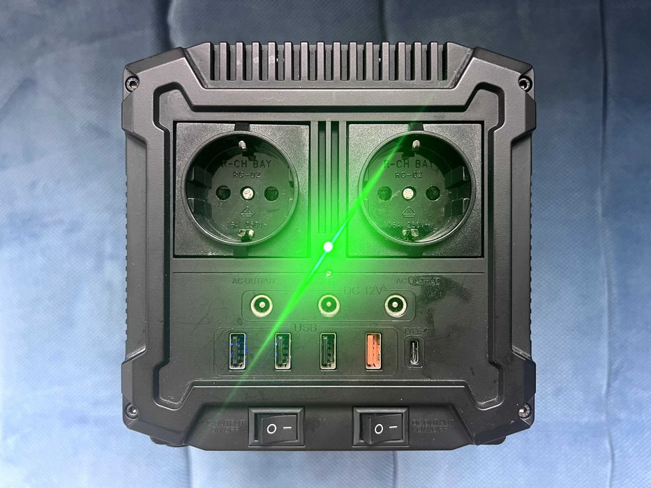 Зарядна станція павербанк Cross Tools Travelbox 500