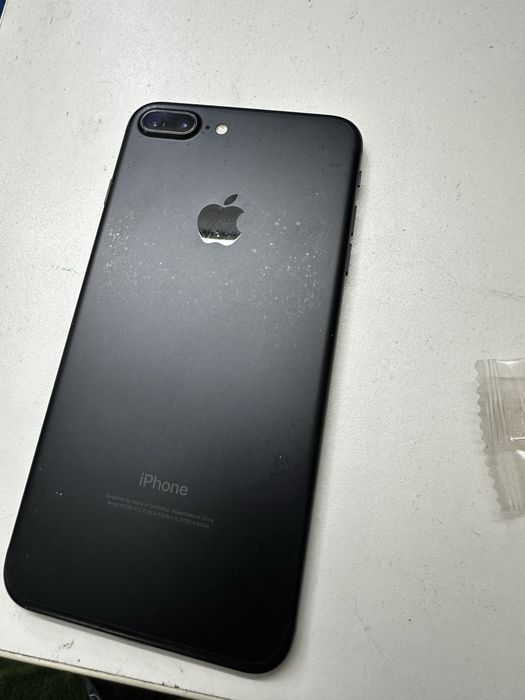 Продам айфон 7 plus