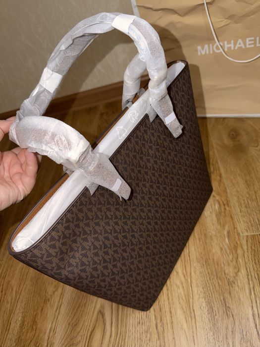 Оригінальна сумка Michael Kors