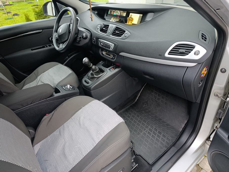 Продам Renault Grand Scenic 2015 рік