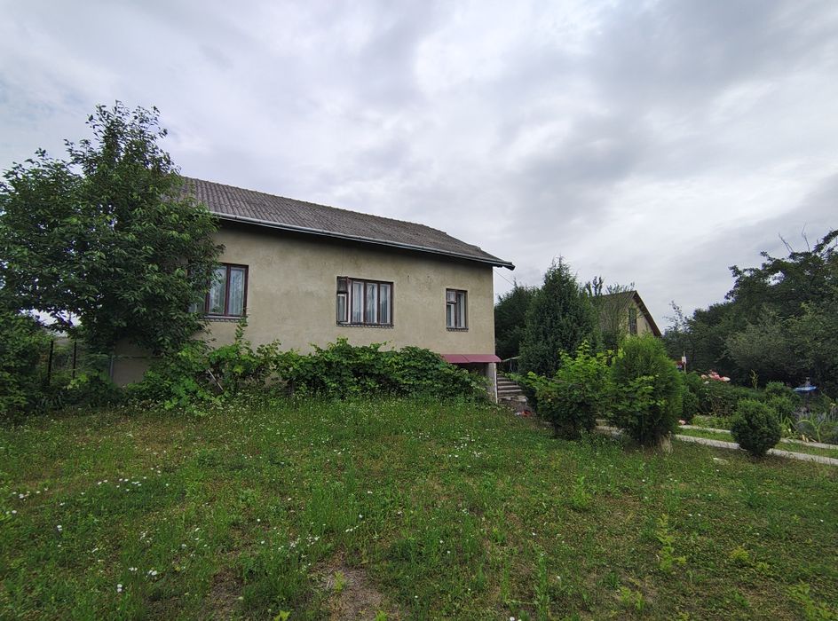 Будинок в чудовій локації в Тлумачі