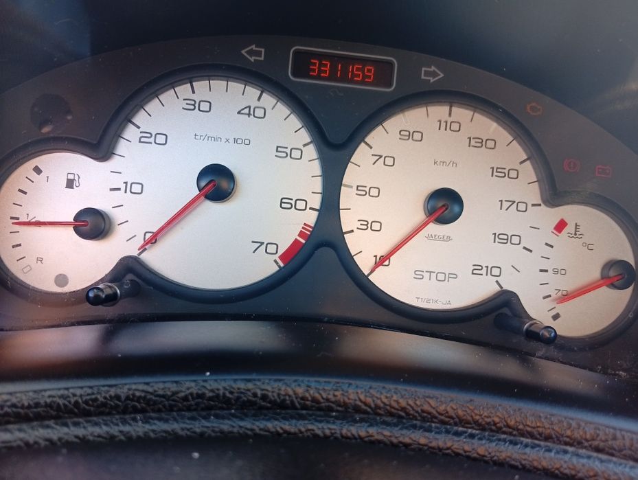 Para venda Peugeot 206 800 € negociaável