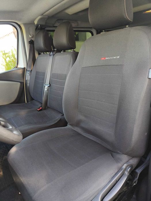 Carrinha Renault Trafic 9 lugares