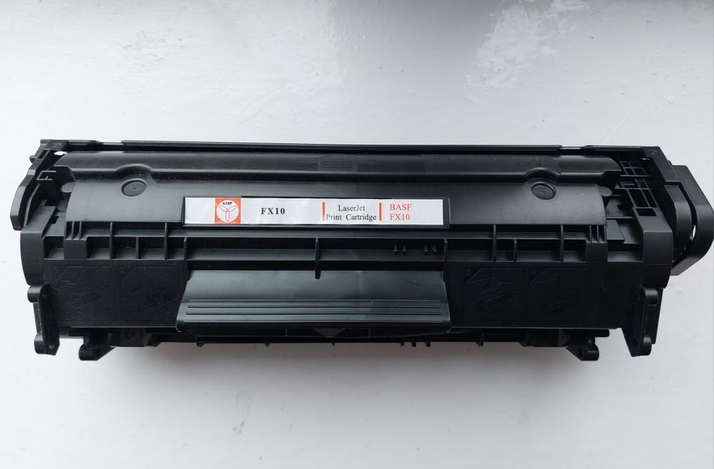 Картридж HP 49A (Q5949A) і картридж BASF FX 10