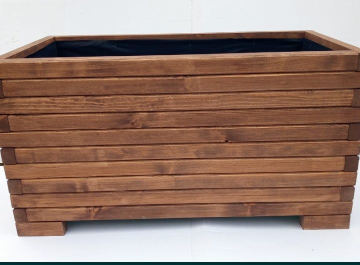 Donice ogrodowe z drewna