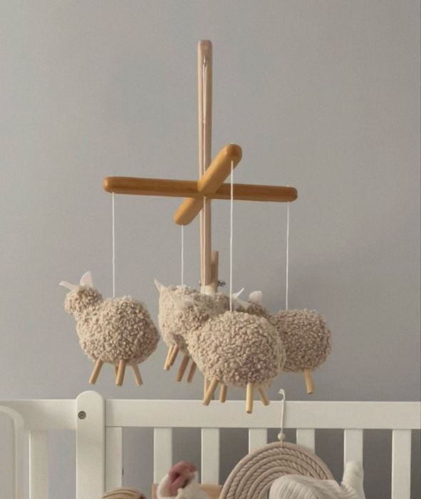 Мобіль з кріпленням до ліжечка
