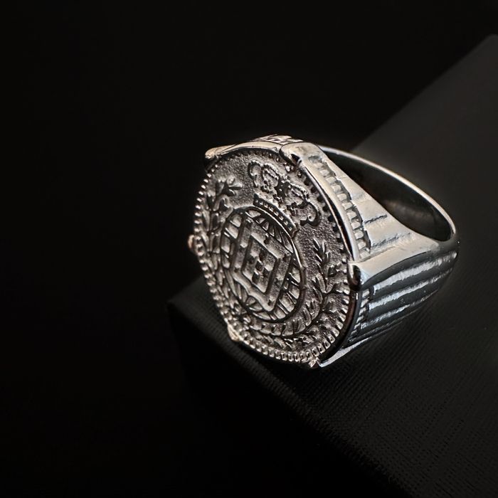 Anel libra portuguesa