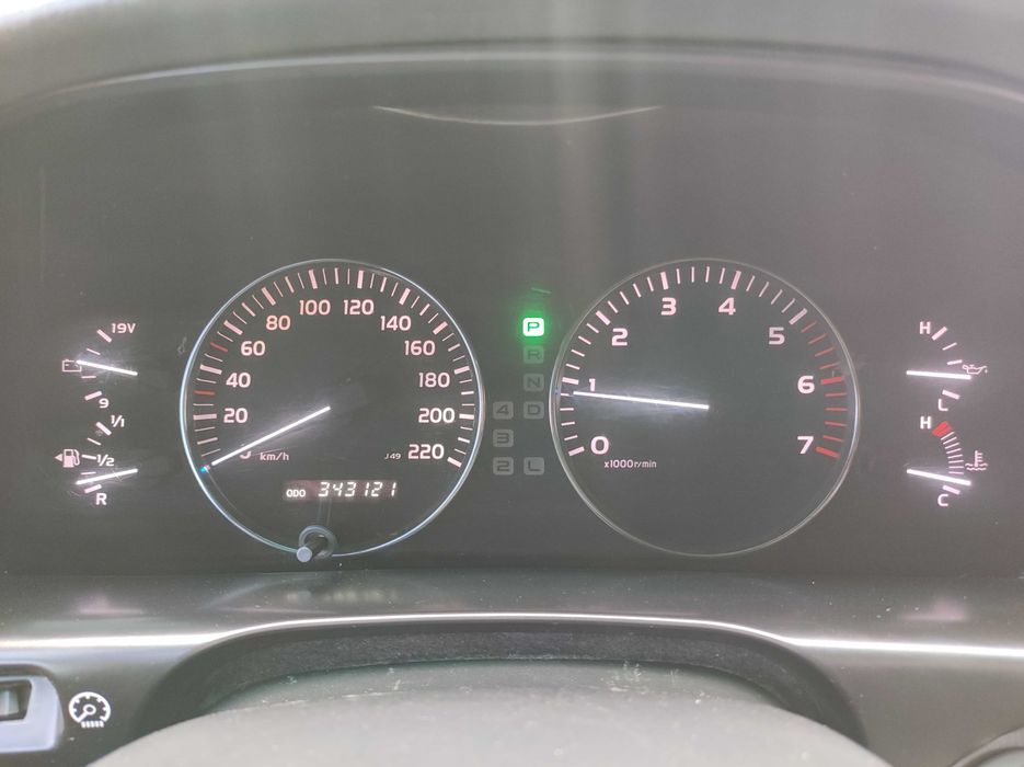 Продам Land Cruiser 100