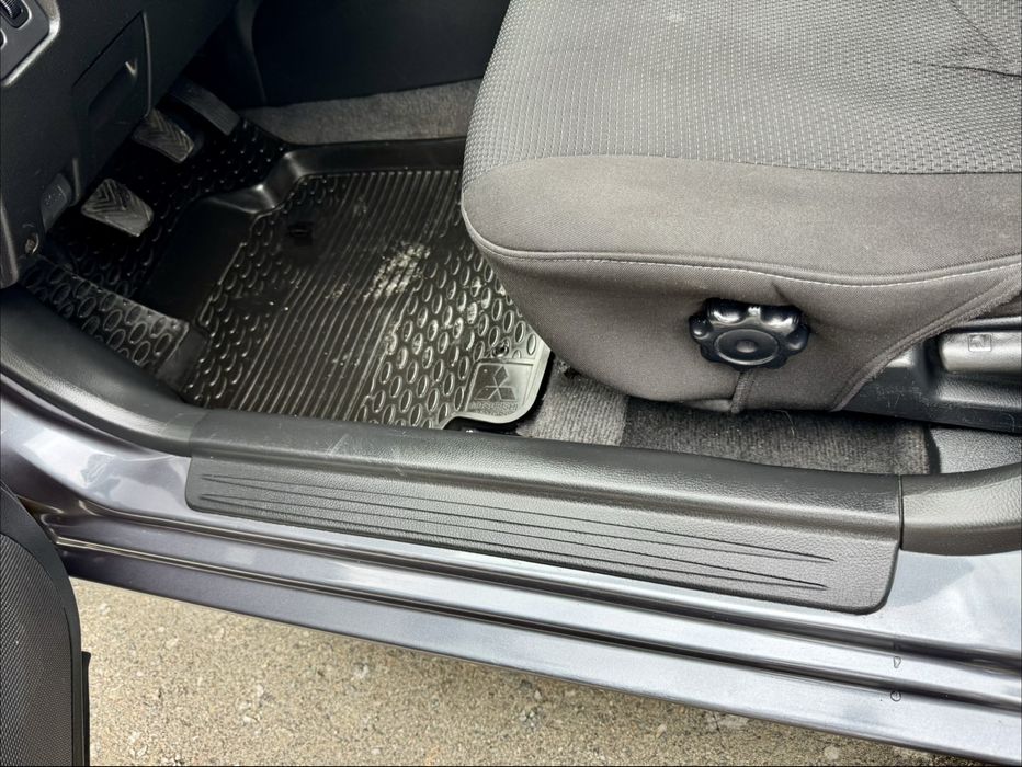 Продам Митсубиси Лансер