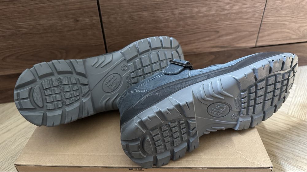 Letnie - Lekkie buty robocze - rozm. 43