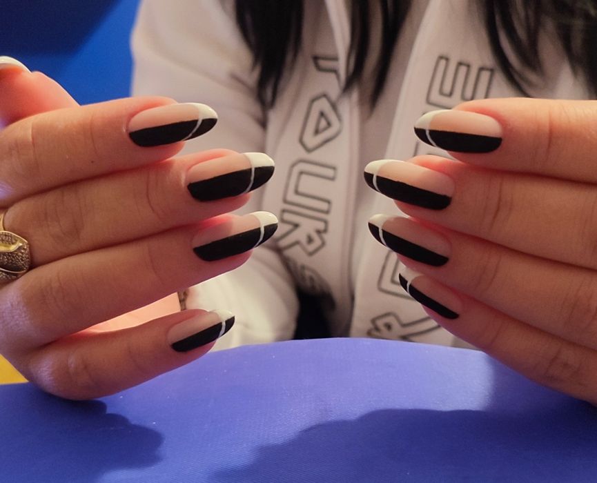 Хочете  собі нігті тоді вам до мене