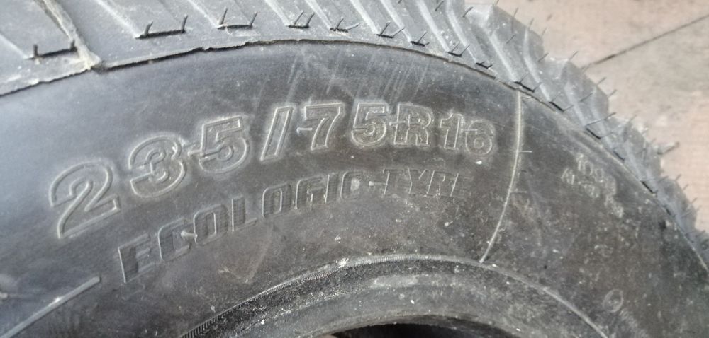 235/75R16 opony terenowe A/T kopia BfGoodrich