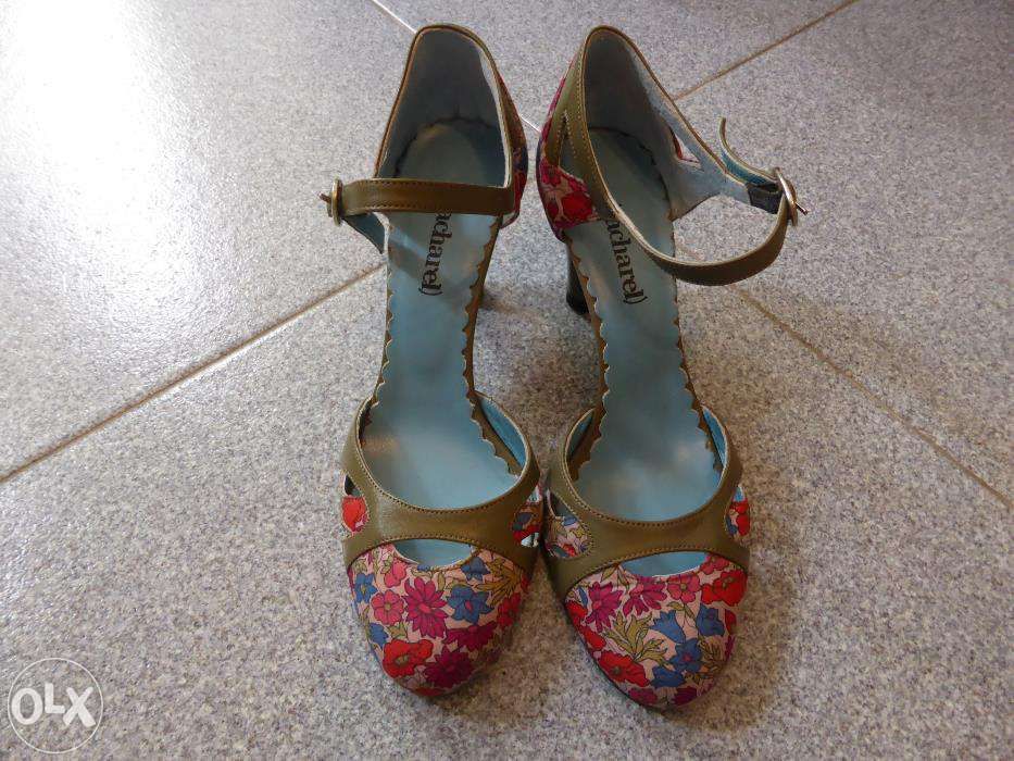 Vendo sandálias CACHAREL 36