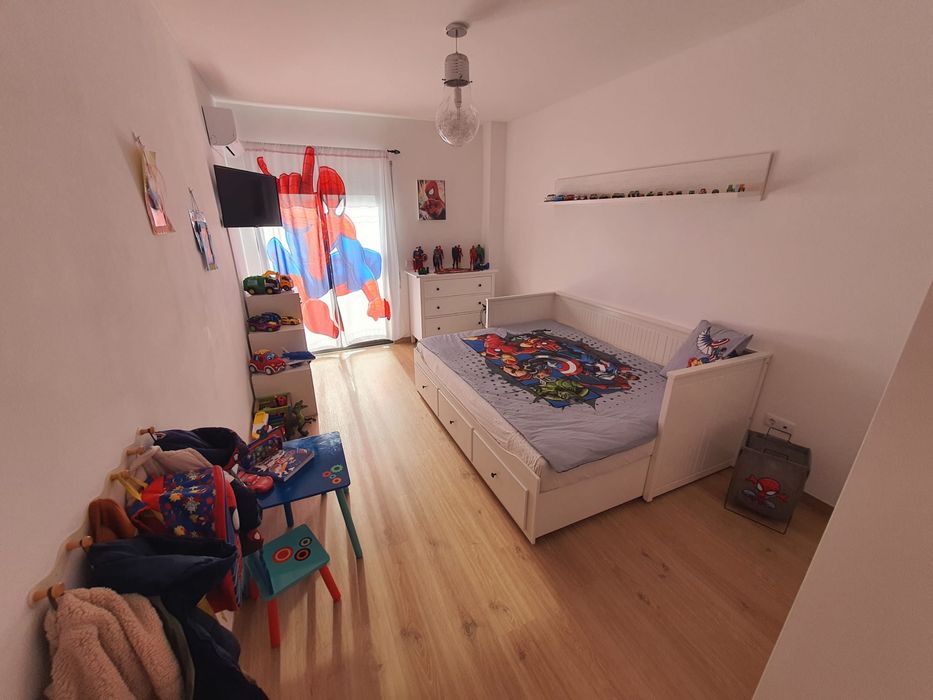 Apartamento t3 duplex em bom estado .