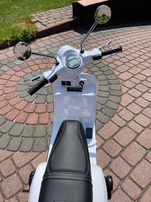 NOWY Motor Skuter na akumulator dla dzieci Vespa 2 Silniki Skóra