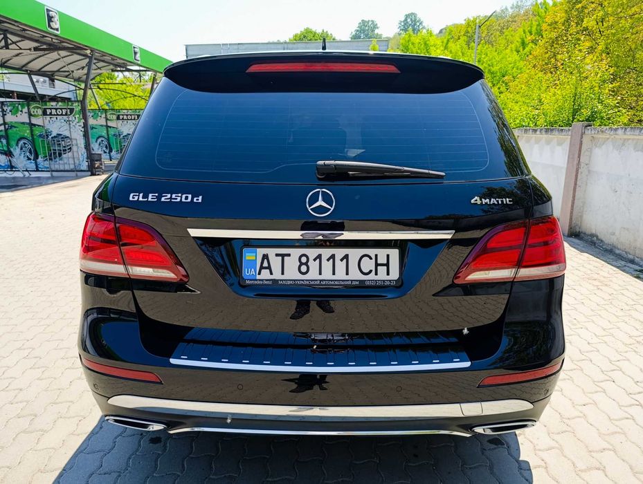 У продажу Мерседес GLE250