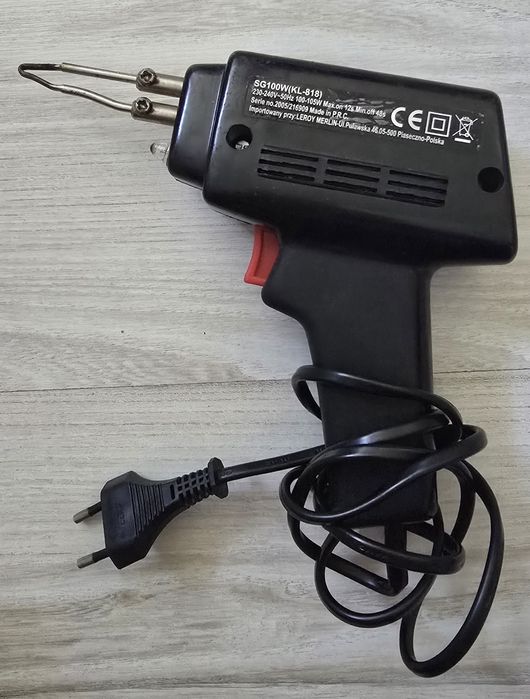 Practyl Lutownica transformatorowa 100W z zaciskiem śrubowym ETP3