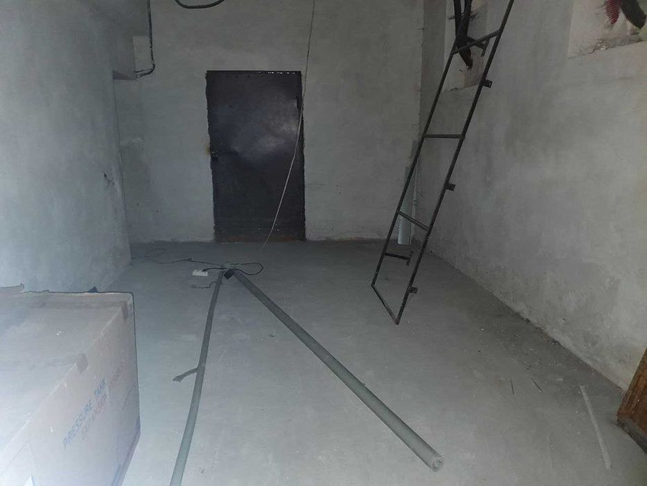 Терміново! Перша лінія - 196м² цоколь