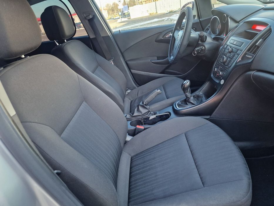 Opel Astra J 1.4 Benzyna, Klimatyzacja, Nowe Sprzęgło, ZAMIANA