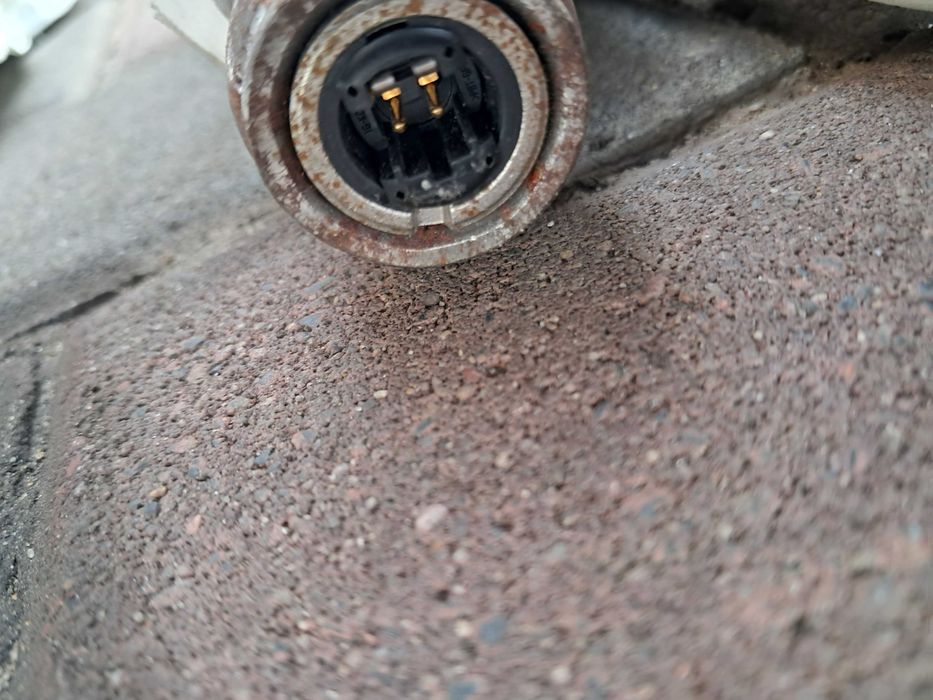 Kurtyna powietrzna RAV4 V lewa i prawa