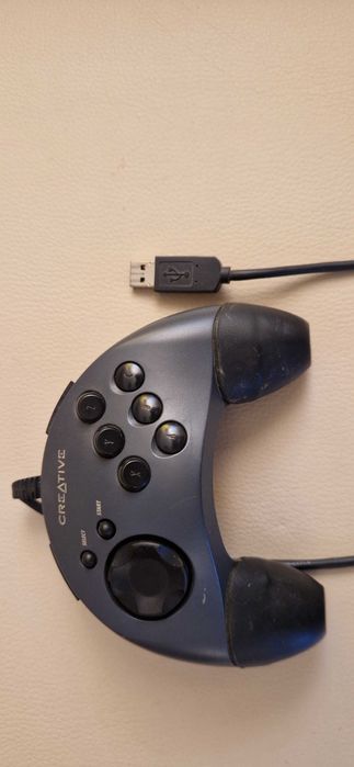 Creative PC Controllers442462919836968961