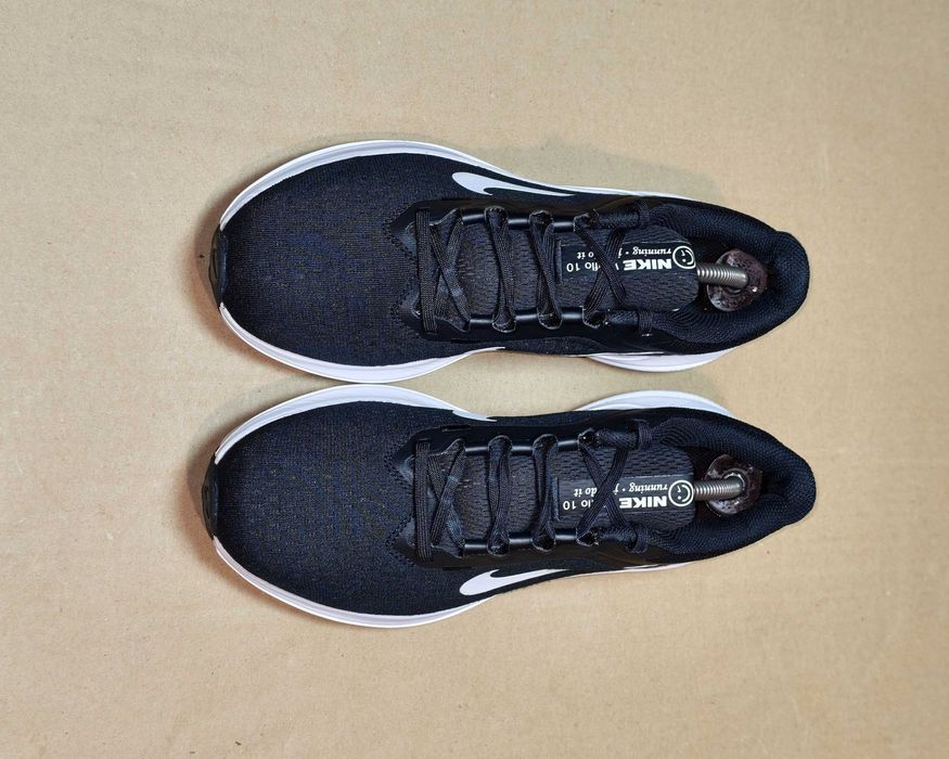 Оригінальні Бігові Кросівки Nike Air Winflo 10  Розмір 41