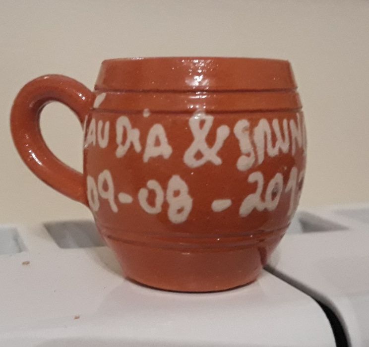 Copinhos canequinhas (0,29€.un) ou Canecas 20cl (0,5€.un)