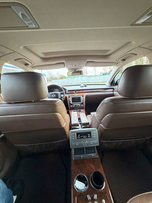 Продам машину volkswagen phantom